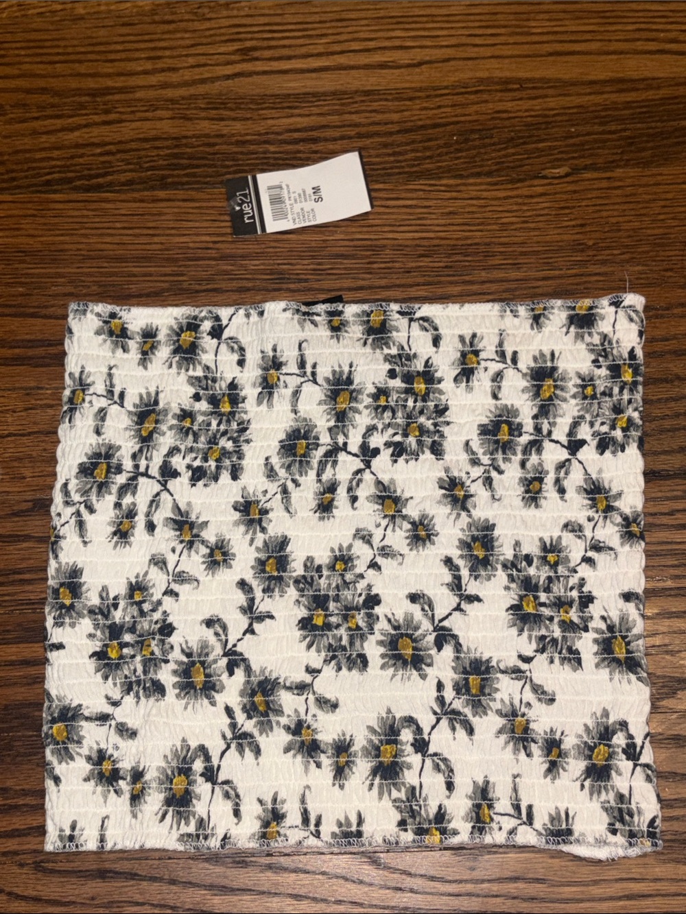 Poly & Ester For Rue. 21 Smocked & Cropped Tube Top With Daisy Print NEW! - Picture 2 of 5